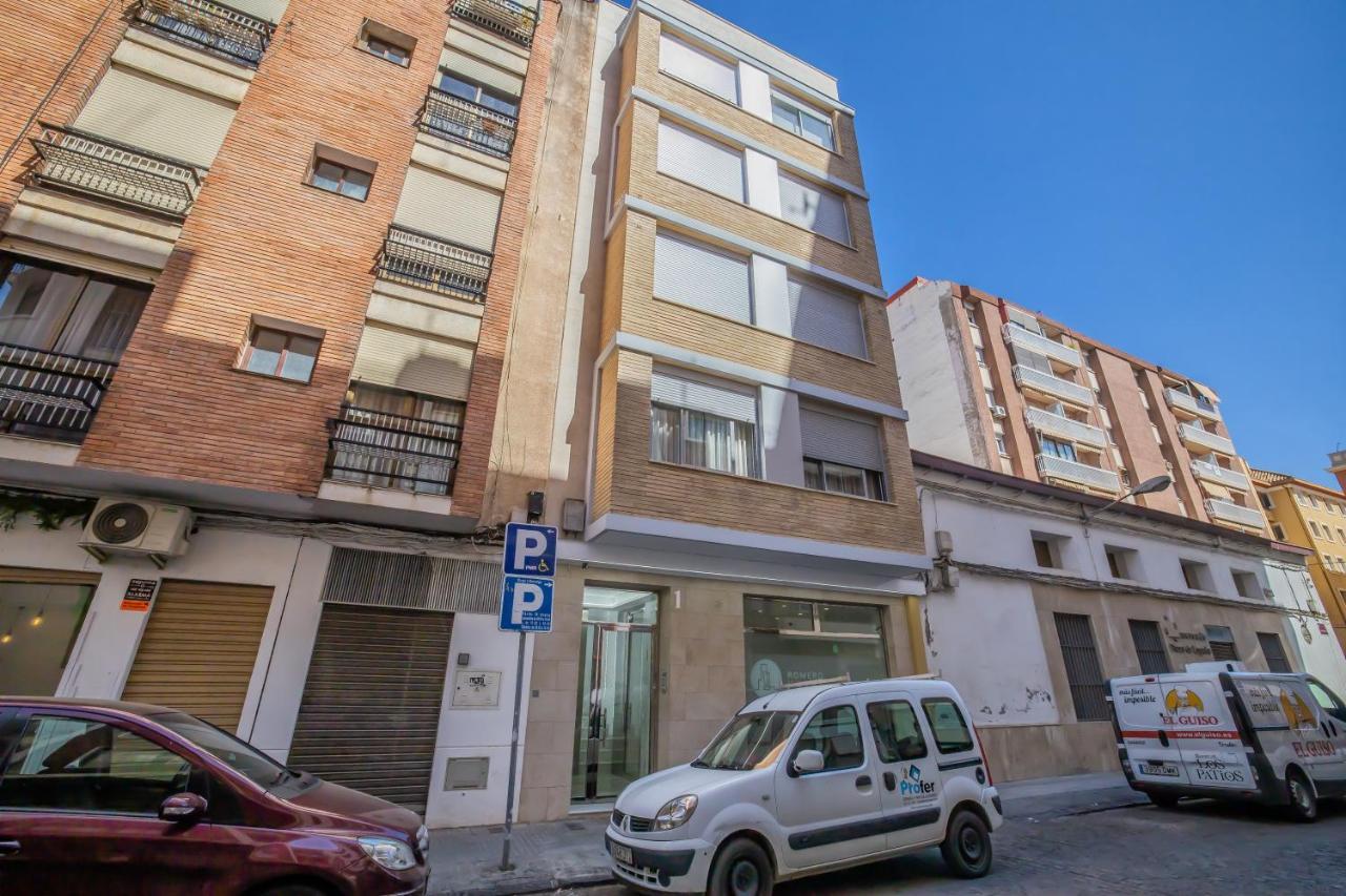 Apartamentos Haranas, Parking Incluido コルドバ エクステリア 写真